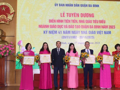 Quận Ba Đình (Hà Nội) tuyên dương điển hình tiên tiến, nhà giáo tiêu biểu năm 2023