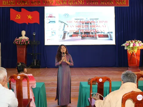 Tuyên truyền chính sách bảo hiểm xã hội cho gần 300 cán bộ, hội viên, tình nguyện viên Chữ thập đỏ