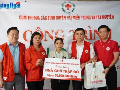 Quảng Ngãi: Hỗ trợ kinh phí xây nhà Chữ thập đỏ cho hộ nghèo