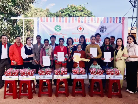 Lâm Đồng: Trao tặng 7 căn nhà Chữ thập đỏ cho hộ nghèo ở huyện Đơn Dương