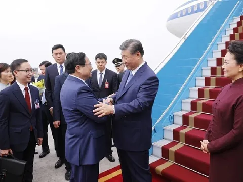 Tổng Bí thư, Chủ tịch Trung Quốc Tập Cận Bình đến Hà Nội, bắt đầu chuyến thăm Việt Nam