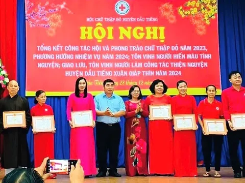 Bình Dương: Hơn 21.900 lượt người khó khăn được Hội Chữ thập đỏ Dầu Tiếng hỗ trợ năm 2023