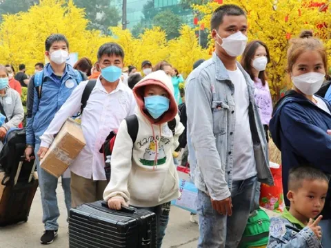 Tặng 4.900 vé máy bay, ô tô miễn phí đưa sinh viên, thanh niên công nhân về quê đón Tết