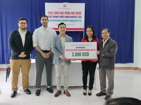 Cùng các em học sinh khó khăn đón một mùa Xuân vui tươi, đầm ấm