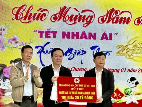 Chủ tịch nước Võ Văn Thưởng tham dự Hội chợ Tết Nhân Ái xuân Giáp Thìn 2024 tại Nghệ An