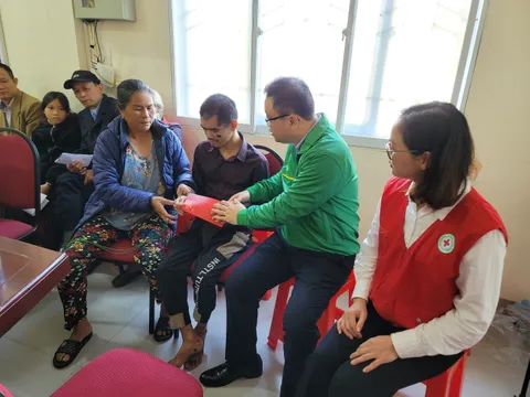 Xuân yêu thương - Tết sẻ chia