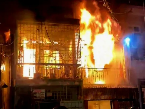 TP Hồ Chí Minh: Cháy nhà lúc rạng sáng khiến 4 người chết thương tâm