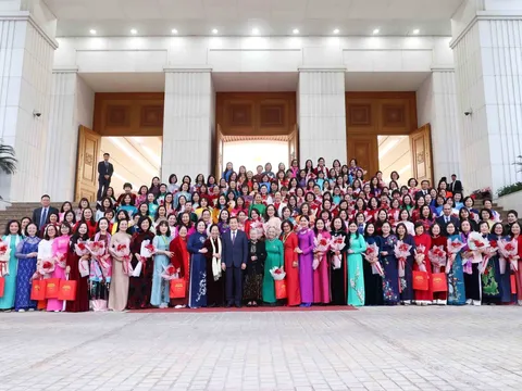 Phụ nữ Việt Nam phát huy giá trị truyền thống, đóng góp to lớn vào sự nghiệp xây dựng, bảo vệ Tổ quốc