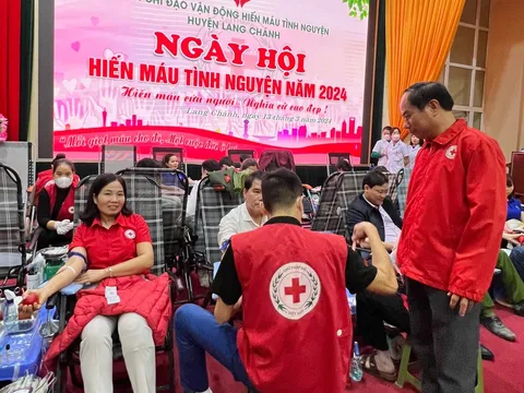 Thanh Hóa: Huyện Lang Chánh tiếp nhận 460 đơn vị máu