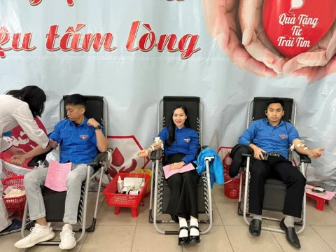 Sôi nổi hoạt động hiến máu tình nguyện