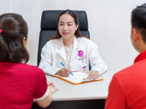 Ước mơ được làm cha, làm mẹ và sự tiếp sức đầy ý nghĩa của những “bà mụ” áo trắng