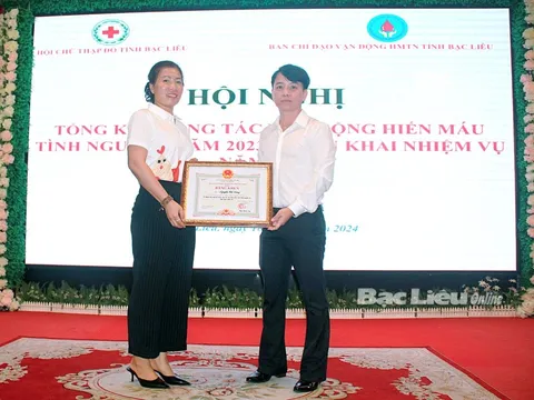 Chuyện về người thầy giáo gần 50 lần hiến máu