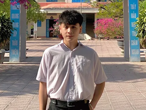 Nam sinh lớp 12 trả 490 triệu đồng cho người chuyển khoản nhầm