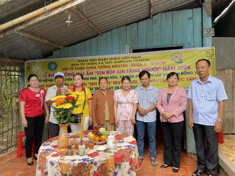 Hỗ trợ xây dựng nhà Chữ thập đỏ cho người khiếm thị