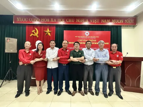 Hội Chữ thập đỏ tỉnh Hủa Phăn (Lào) và Hội Chữ thập đỏ tỉnh Thanh Hóa thăm và làm việc tại Vĩnh Phúc