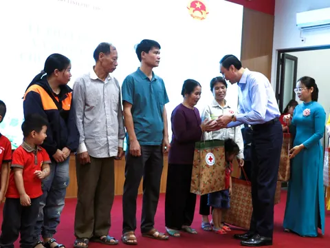 6 tỷ đồng ủng hộ Tháng Nhân đạo tại Phú Thọ