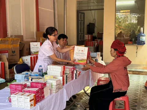 Hàng nghìn người dân Điện Biên được khám bệnh miễn phí