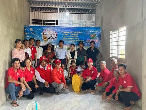 "Khát vọng sống" hỗ trợ kinh phí xây dựng nhà ở cho người khó khăn