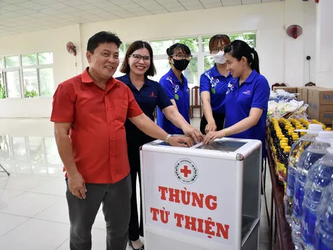 Hỗ trợ 2.000 suất ăn cho Bếp ăn tình thương bệnh viện tỉnh Kiên Giang