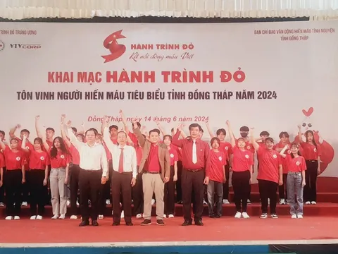 Đồng Tháp khai mạc "Hành trình Đỏ - kết nối dòng máu Việt" lần thứ 3