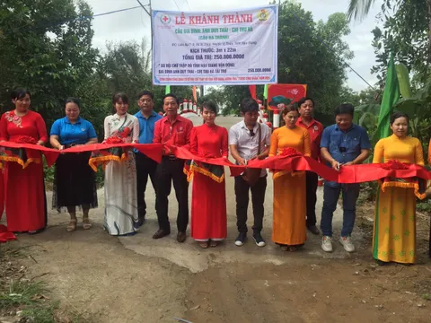 Hậu Giang: Khánh thành cầu giao thông nông thôn trị giá 250 triệu đồng