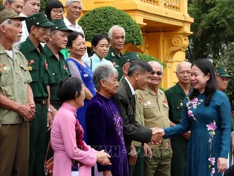 Phó Chủ tịch nước tiếp Đoàn đại biểu người có công với cách mạng tỉnh Đồng Nai