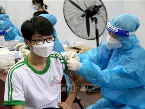 Bình Thuận: Bảo đảm không bỏ sót đối tượng tiêm vaccine phòng COVID-19