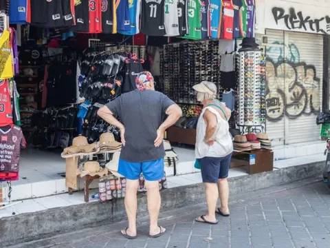 Australia cảnh báo thảm họa từ những đôi dép xỏ ngón du lịch