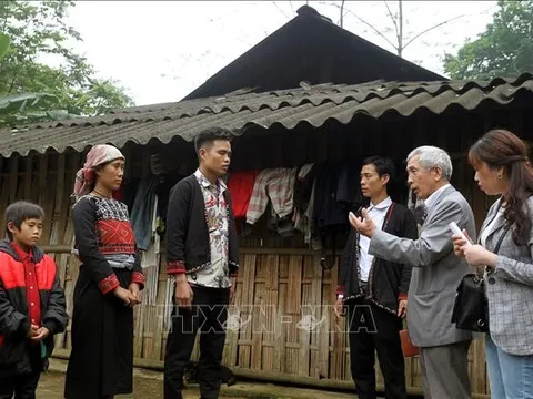 Điều chỉnh chính sách để phát huy vai trò người có uy tín trong đồng bào dân tộc thiểu số