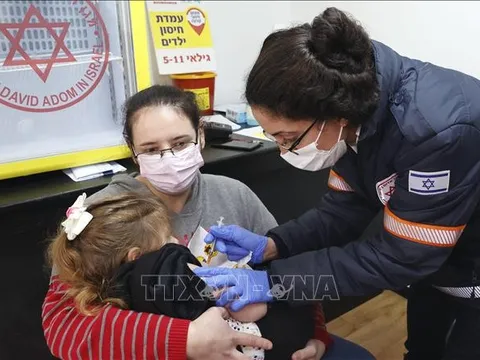 Israel bắt đầu tiêm vaccine ngừa COVID-19 cho trẻ dưới 5 tuổi