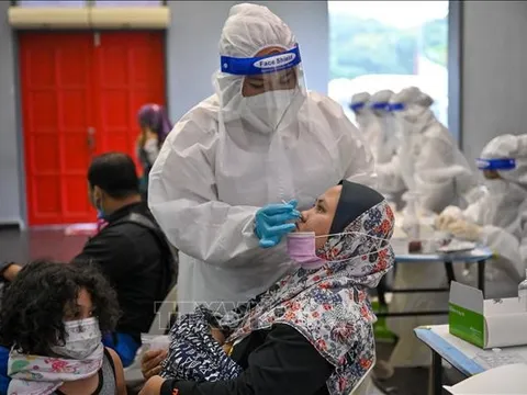 Malaysia đưa ra 6 biện pháp ngăn chặn số ca nhiễm biến thể Omicron gia tăng