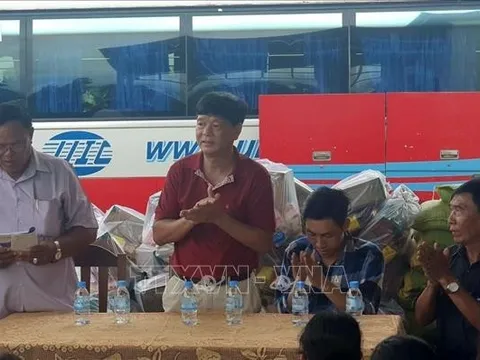 Hỗ trợ người Việt ở Campuchia có hoàn cảnh khó khăn sau đại dịch COVID-19