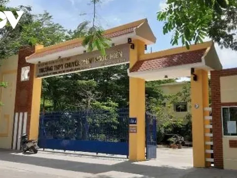 Thí sinh ngủ quên bị điểm 0: Làm thầy, cần nhất vẫn là sự yêu thương!