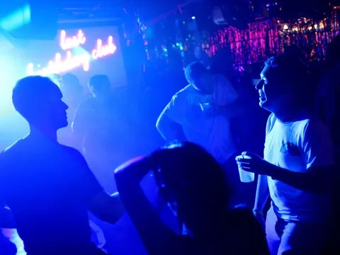 CDC Mỹ hướng dẫn về an toàn tình dục để tránh lây nhiễm đậu mùa khỉ