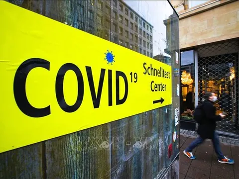 Đức sắp siết lại quy định phòng chống COVID-19 vì lo ngại bệnh dịch có thể nghiêm trọng hơn
