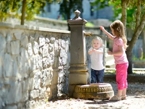 Pháp đang cạn kiệt nguồn nước uống