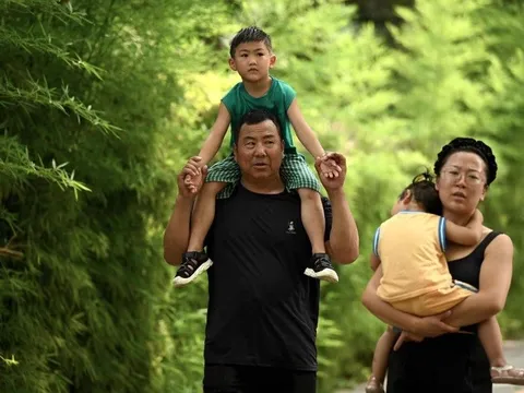 Trung Quốc cho phép người dân làm việc tại nhà, hỗ trợ nhà ở để tăng tỷ lệ sinh