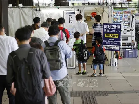 Chuyên gia Nhật Bản cảnh báo biến thể Omicron nguy hiểm hơn với trẻ em