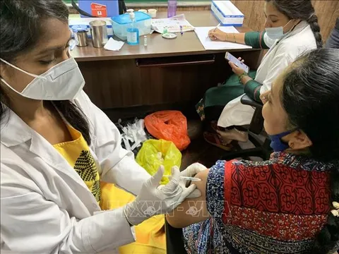 Dịch bệnh COVID-19 diễn biến phức tạp tại Ấn Độ và Hàn Quốc