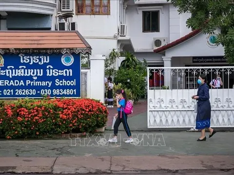 Lào tăng cường phòng chống dịch COVID-19 tại trường học trước thềm năm học mới