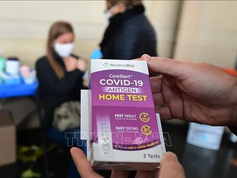 Mỹ tăng cường dự trữ bộ xét nghiệm COVID-19
