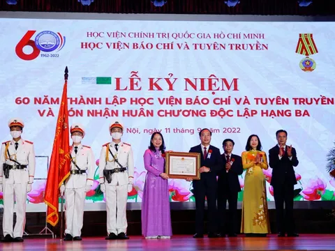 Học viện Báo chí và Tuyên truyền đón nhận Huân chương Độc lập hạng 3, hướng đến trường trọng điểm Châu Á
