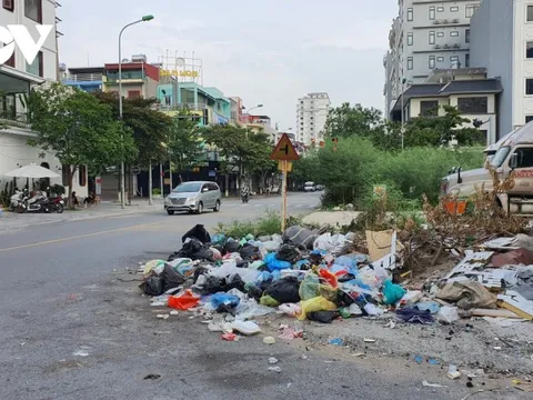 Công nhân bỏ việc do lương thấp, rác thải sinh hoạt “bủa vây” TP Bắc Ninh