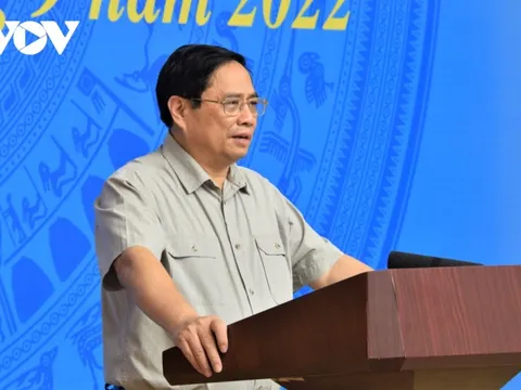 Thủ tướng yêu cầu tháo gỡ vướng mắc cho mua sắm thuốc và thiết bị y tế