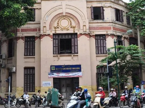 Thêm bệnh viện lớn "kêu cứu" cạn thuốc, Thứ trưởng Bộ Y tế nói gì?