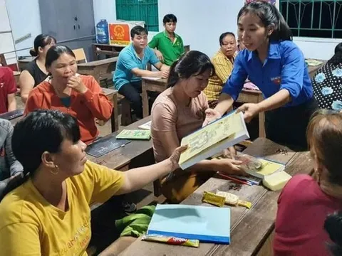 Gia sư áo xanh ở vùng sâu