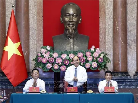 Chủ tịch nước gặp mặt đại biểu đồng bào dân tộc thiểu số tỉnh Cao Bằng