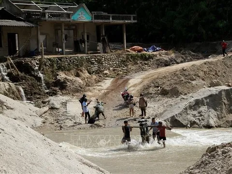 Chung tay khắc phục hậu quả thiên tai nơi tâm lũ Xuân Minh, Hà Giang
