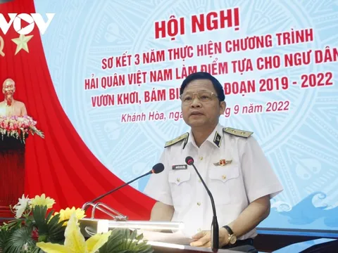 Cán bộ, chiến sĩ hải quân: Lo cho dân như người thân của mình