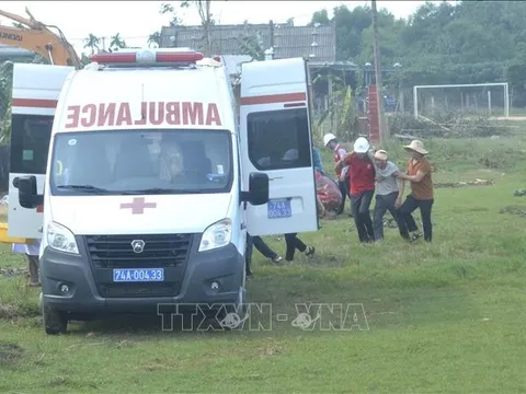 Các bệnh viện khẩn trương di chuyển bệnh nhân, trang thiết bị để tránh bão Noru